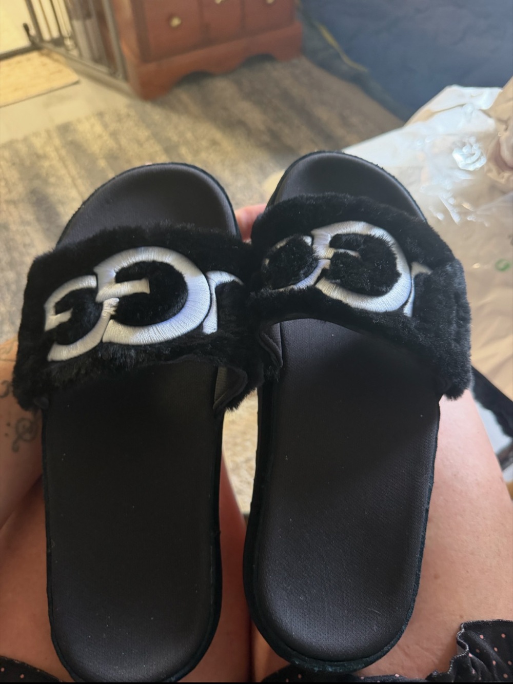 UGG black authentic sheep strip slide Sandals satin foot liner and authentic tag